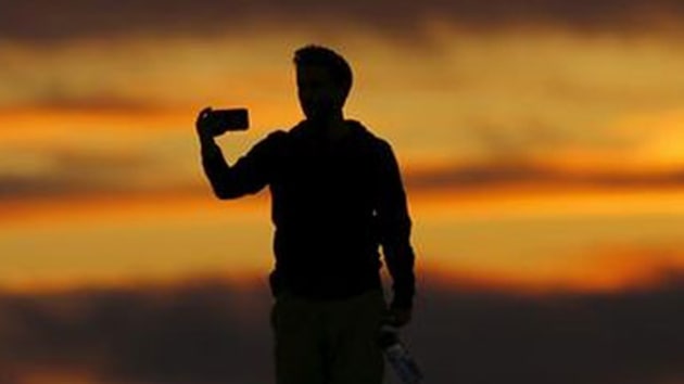 Experts warn that youngsters obsessed with social media are going to extreme lengths in order to post selfies seen as daring and risky.(Reuters/ Representative Image) Experts warn that youngsters obsessed with social media are going to extreme lengths in order to post selfies seen as daring and risky.(Reuters/ Representative Image)
