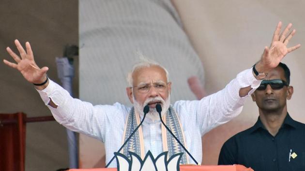 Prime Minister Narendra Modi addressing an election rally in Barabanki on Tuesday. (HT Photo) Prime Minister Narendra Modi addressing an election rally in Barabanki on Tuesday. (HT Photo)