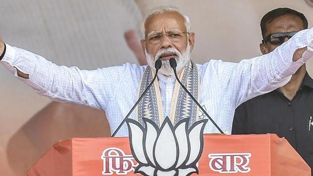 Prime Minister Narendra Modi addresses an election campaign rally for the Lok Sabha elections, at Haidargarh in Barabanki district(PTI)