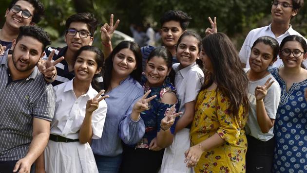 Students of DPS Noida celebrate after Central Board of Secondary Education (CBSE) declared the class 12th results, in Noida, India, on Thursday (Virendra Singh Gosain/HT PHOTO) Students of DPS Noida celebrate after Central Board of Secondary Education (CBSE) declared the class 12th results, in Noida, India, on Thursday (Virendra Singh Gosain/HT PHOTO)