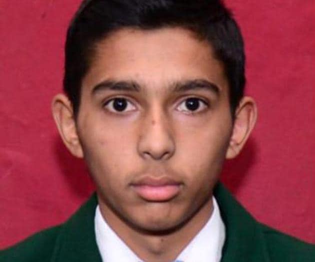 Parth Saini the student of St Luke’s Senior Secondary School Solan gets 8th rank in All India CBSE examination in plus two exams, Shimla (HT) Parth Saini the student of St Luke’s Senior Secondary School Solan gets 8th rank in All India CBSE examination in plus two exams, Shimla (HT)