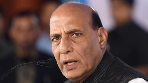 Rajnath is up against the Alliance candidate Poonam Sinha, whose daughter and actor Sonakshi Sinha and actor-turned-politician husband Shatrughan Sinha are drumming up support for her, and Congress’s nominee Pramod Krishnam.(HT Photo)