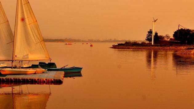 Sukhna Lake(Ravi Kumar/Hindustan Times) Sukhna Lake(Ravi Kumar/Hindustan Times)