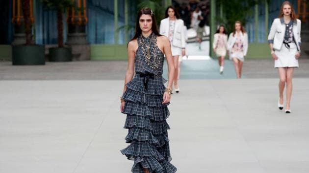 Chanel presents first show after Lagerfeld's death