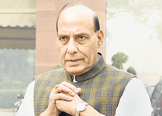 In a poll season marred by ‘Ali vs Bajrang Bali’ controversy, Rajnath has blended his campaign with temple visits, sandwiched by visits to Muslim clerics and churches.(HT Photo)