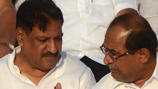 Congress leaders Prithviraj Chavan and Radhakrishna Vikhe Patil. (HT File) Congress leaders Prithviraj Chavan and Radhakrishna Vikhe Patil. (HT File)