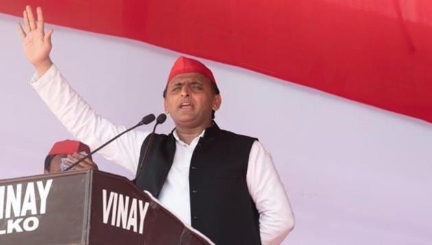 Samajwadi Party chief Akhilesh Yadav hit back at Prime Minister Narendra Modi for his comments that SP has a tacit understanding with the Congress and BSP boss Mayawati has been kept in the dark. Samajwadi Party chief Akhilesh Yadav hit back at Prime Minister Narendra Modi for his comments that SP has a tacit understanding with the Congress and BSP boss Mayawati has been kept in the dark.
