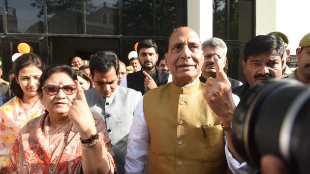 Union Home Minister and BJP candidate Rajnath Singh was among the early voters in Gomtinagar polling station of Lucknow parliamentary constituency.(Subhankar Chakraborty/HT Photo)