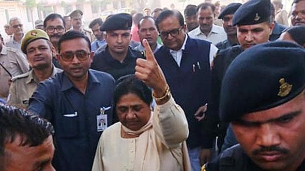 Lucknow (Uttar Pradesh), May 6 (ANI): Bahujan Samaj Party (BSP) Chief Mayawati cast her vote for the fifth phase of Lok Sabha Election 2019 at a polling Station in Lucknow on Monday. (ANI Photo) Lucknow (Uttar Pradesh), May 6 (ANI): Bahujan Samaj Party (BSP) Chief Mayawati cast her vote for the fifth phase of Lok Sabha Election 2019 at a polling Station in Lucknow on Monday. (ANI Photo)