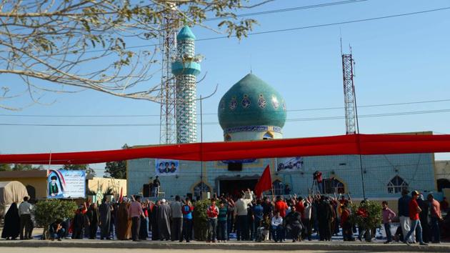 Hardline clerics say Islam forbids all music, even in daily life outside the mosque. Aside from “anasheeds,” which are hymns performed without instruments, the permissibility of music in Islamic worship is disputed. The format has never been performed or used as a style of worship in the country’s two main Shiite holy cities, Najaf and Karbala. (Haidar Hamdani / AFP) Hardline clerics say Islam forbids all music, even in daily life outside the mosque. Aside from “anasheeds,” which are hymns performed without instruments, the permissibility of music in Islamic worship is disputed. The format has never been performed or used as a style of worship in the country’s two main Shiite holy cities, Najaf and Karbala. (Haidar Hamdani / AFP)