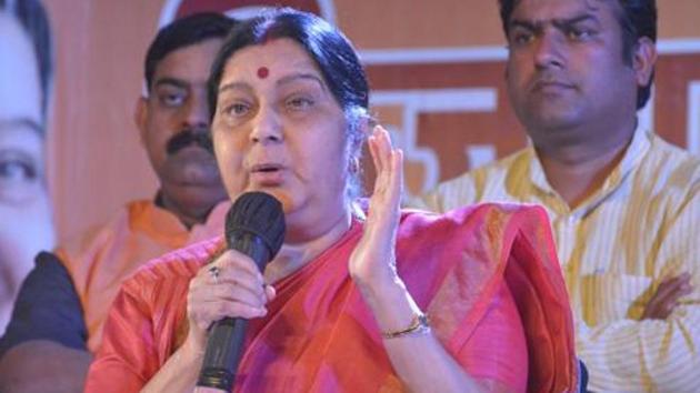 Five Indian sailors have reportedly been abducted by pirates in Nigeria. This was revealed by external affairs minister Sushma Swaraj in a tweet. (Sakib Ali /HT File Photo) Five Indian sailors have reportedly been abducted by pirates in Nigeria. This was revealed by external affairs minister Sushma Swaraj in a tweet. (Sakib Ali /HT File Photo)