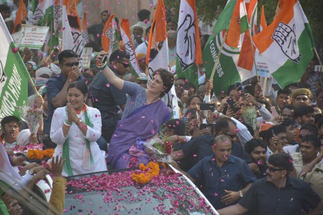 Congress workers protested on Tuesday outside a strongroom where electronic voting machines (EVMs) have been kept in Bhiwandi.