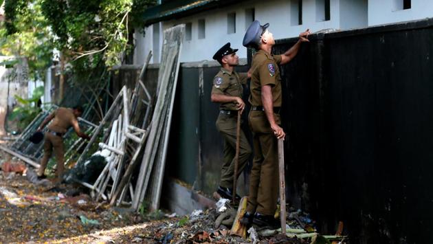 In Negombo, where 102 people attending Easter Sunday service were killed in the deadliest bomb attack, authorities lifted an overnight curfew imposed after clashes between two groups of civilians. A brief ban on social media platforms was also lifted, but authorities said they would stay alert for threats against the Muslim community in the wake of the April 21 attacks. (Dinuka Liyanawatte / REUTERS) In Negombo, where 102 people attending Easter Sunday service were killed in the deadliest bomb attack, authorities lifted an overnight curfew imposed after clashes between two groups of civilians. A brief ban on social media platforms was also lifted, but authorities said they would stay alert for threats against the Muslim community in the wake of the April 21 attacks. (Dinuka Liyanawatte / REUTERS)