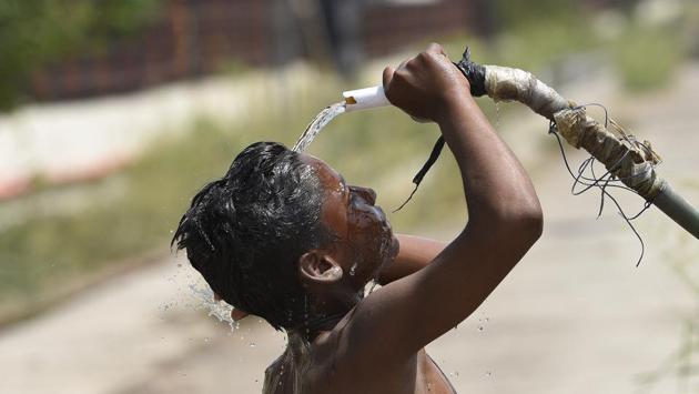 According to the India Meteorological Department, maximum temperature over many parts of northwest, west, central and east India will likely rise by 2 to 4 degrees Celsius in next few days because of a change in wind pattern. On May 9 and 10, there may be thunderstorm activity in some parts of northwest India which could bring a brief respite. (Burhaan Kinu / HT Photo) According to the India Meteorological Department, maximum temperature over many parts of northwest, west, central and east India will likely rise by 2 to 4 degrees Celsius in next few days because of a change in wind pattern. On May 9 and 10, there may be thunderstorm activity in some parts of northwest India which could bring a brief respite. (Burhaan Kinu / HT Photo)