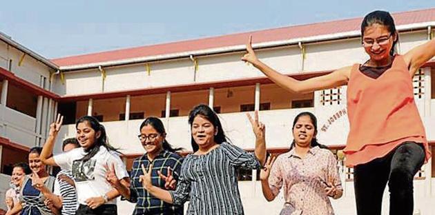 Tamil Nadu Board Result: The Directorate of Government Examinations (DGE), Tamil Nadu on Wednesday declared the results of Tamil Nadu board Class 11 examinations.(HT file) Tamil Nadu Board Result: The Directorate of Government Examinations (DGE), Tamil Nadu on Wednesday declared the results of Tamil Nadu board Class 11 examinations.(HT file)