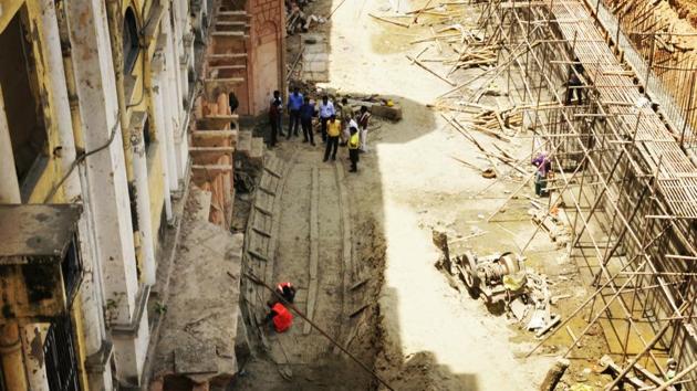 An antique monumental boat seen unearthed during the ongoing excavation work being carried out by Uttar Pradesh Rajkiya Nirman Nigam at Chattar Manzil, in Lucknow. The 220-year-old Chhatar Manzil served as the palace for the ‘Begums’ of Nawabs in the Uttar Pradesh state capital. (Deepak Gupta / HT Photo) An antique monumental boat seen unearthed during the ongoing excavation work being carried out by Uttar Pradesh Rajkiya Nirman Nigam at Chattar Manzil, in Lucknow. The 220-year-old Chhatar Manzil served as the palace for the ‘Begums’ of Nawabs in the Uttar Pradesh state capital. (Deepak Gupta / HT Photo)