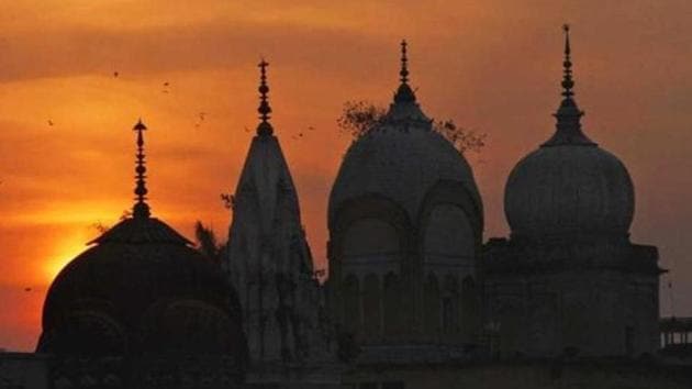 Khan, who claims to have obtained the signature of more than 1,000 Muslims, has now started an online petition to take his campaign to other states to create consensus and for an amicable solution acceptable to all parties. Khan, who claims to have obtained the signature of more than 1,000 Muslims, has now started an online petition to take his campaign to other states to create consensus and for an amicable solution acceptable to all parties.