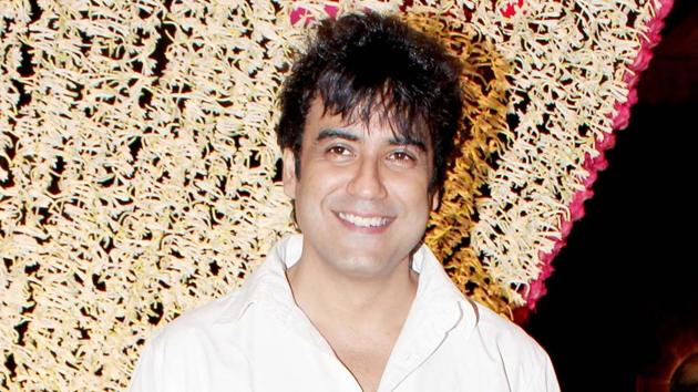 Television actor Karan Oberoi, arrested on charges of raping and blackmailing a woman in suburban Oshiwara, was on Thursday remanded in 14-day judicial custody by a Mumbai court.(Yogen Shah)