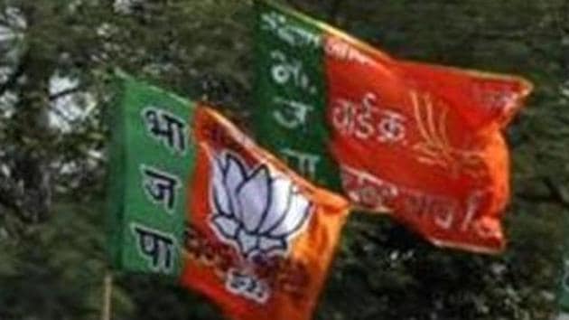 Police on Wednesday registered an FIR against BJP leaders accused of trying to bribe journalists at Leh following a court order. (Hindustan Times) Police on Wednesday registered an FIR against BJP leaders accused of trying to bribe journalists at Leh following a court order. (Hindustan Times)