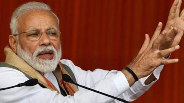 Prime Minister Narendra Modi on Thursday addressed first time voters and said they must beware of ‘khichdi’ (read coalition) governments.(PTI/File Photo)