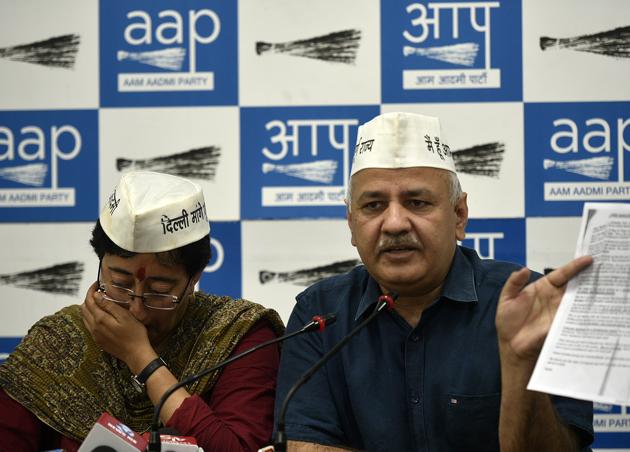 Aam Aadmi Party’s candidate from East Delhi Lok Sabha seat Atishi broke down during a press conference on Thursday where she accused cricketer-turned-politician Gautam Gambhir of distributing pamphlets with derogatory remarks against her. She said she had welcomed Gambhir, a former cricketer, when he entered politics but now the BJP has stooped to an unexpected level. (Biplov Bhuyan / HT Photo) Aam Aadmi Party’s candidate from East Delhi Lok Sabha seat Atishi broke down during a press conference on Thursday where she accused cricketer-turned-politician Gautam Gambhir of distributing pamphlets with derogatory remarks against her. She said she had welcomed Gambhir, a former cricketer, when he entered politics but now the BJP has stooped to an unexpected level. (Biplov Bhuyan / HT Photo)