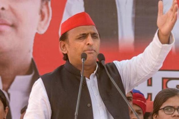 Samajwadi Party president Akhilesh Yadav said on Saturday that when he comes to power he will make officers search for smoking pipes at UP CM Yogi Adityanath’s house, (PTI) Samajwadi Party president Akhilesh Yadav said on Saturday that when he comes to power he will make officers search for smoking pipes at UP CM Yogi Adityanath’s house, (PTI)