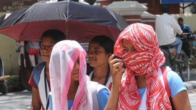 In Jharkhand, season's first heat wave alert sounded for nine districts -  Hindustan Times
