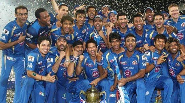 Players of Mumbai Indians celebrate after winning IPL title in 2013.(Facebook)