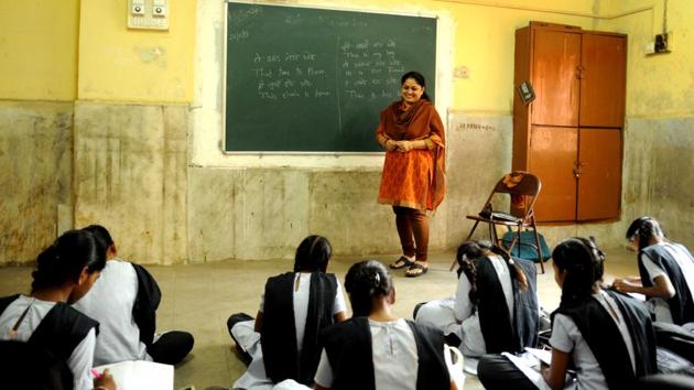 On the last day of admissions under Right to Education (RTE) Act on Friday, under the first lottery, 3,585 seats are still vacant in Pune district. While in the state 20,835 seats are vacant.(Hindustan Times)