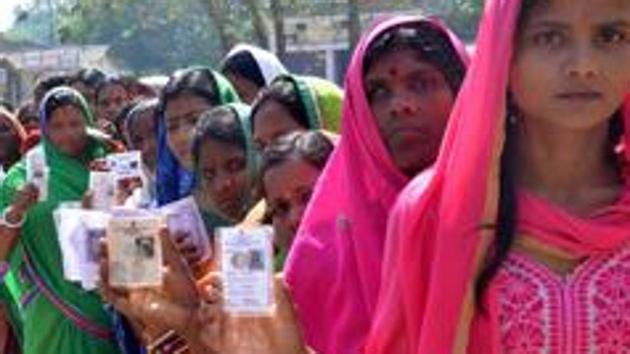 The Aam Aadmi Party (AAP) on Friday issued a helpline number 8588833555 to keep a check on illegal activities in the Lok Sabha elections. Delhi will go to polls on Sunday. The Aam Aadmi Party (AAP) on Friday issued a helpline number 8588833555 to keep a check on illegal activities in the Lok Sabha elections. Delhi will go to polls on Sunday.