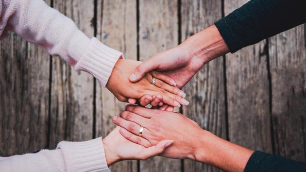 According to a recent study, a couple with divergent attitudes can together make satisfactory decisions despite having opposite personalities.(Unsplash)