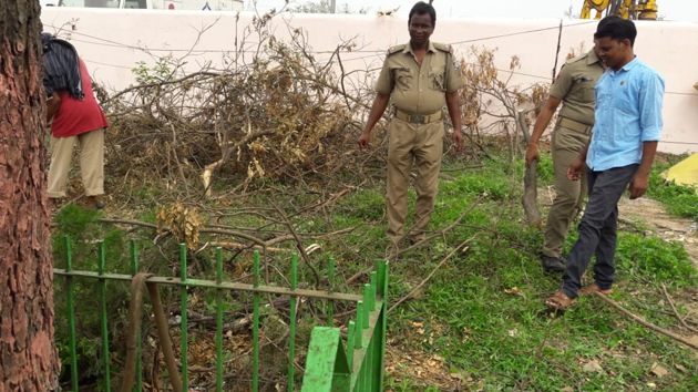 Hours before the strongest tropical cyclone to hit Odisha in last 20 years ripped through the coast, the woman constable at Talachua marine police station of Kendrapara district did what very few expected her to do.(HT Photo)