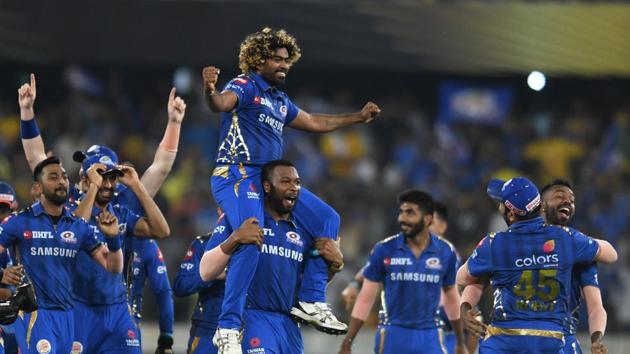 Mumbai Indians cricketer Lasith Malinga (C top) is carried as the team celebrates after winning the 2019 Indian Premier League (IPL) Twenty20 final cricket match between Mumbai Indians and Chennai Super Kings at the Rajiv Gandhi International Cricket Stadium(AFP)