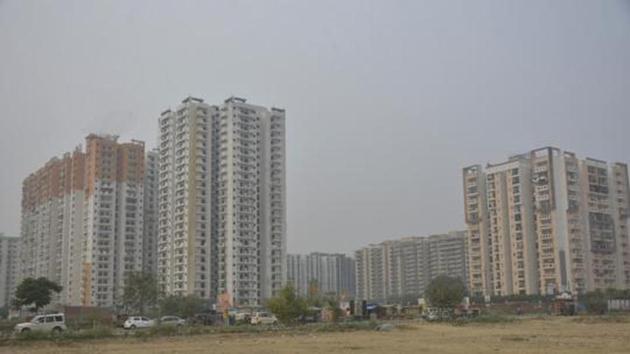 The Ghaziabad Development Authority (GDA) is yet to give possession of a flat to man who was alloted it in 1989.(HT File / Photo used for representational purpose)