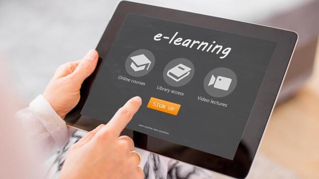 he much-awaited e-learning school of Pune municipal corporation at Wadgaon Budruk won’t be operational from this academic year 2019-2020.(PHOTO FOR REPRESENTATION PURPOSE ONLY) he much-awaited e-learning school of Pune municipal corporation at Wadgaon Budruk won’t be operational from this academic year 2019-2020.(PHOTO FOR REPRESENTATION PURPOSE ONLY)