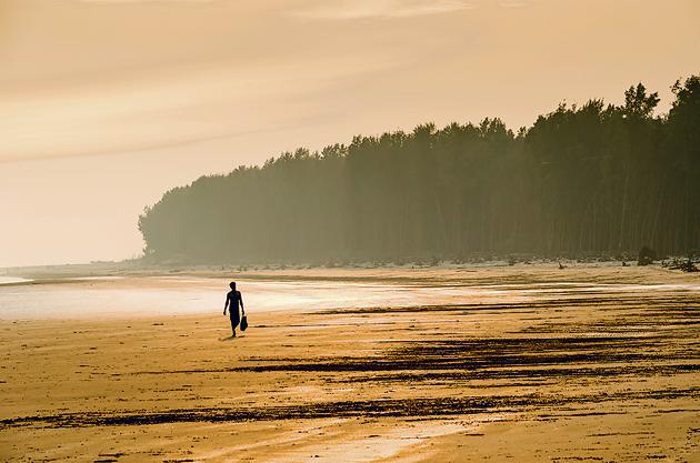 It’s quiet by the sea.