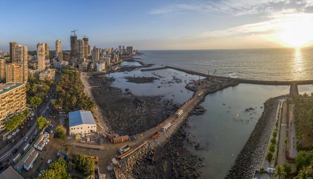 Construction on the Brihanmumbai Municipal Corporation’s (BMC) ambitious coastal road has resumed in full swing after the Supreme Court (SC) last Monday modified a Bombay high court (HC) order from April. ourts order seen from Breach Candy in Mumbai, India, on Thursday, May 9, 2019. (Photo by Pratik Chorge/Hindustan Times)(Pratik Chorge/HT Photo)