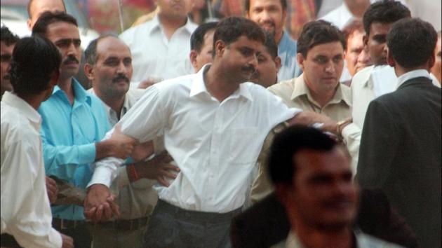 The Delhi High Court Tuesday granted three-week parole to Santosh Kumar Singh (C), who is serving a life term for the 1996 rape and murder of law student Priyadarshini Mattoo, to write his LLM examination. The court said Singh’s examinations are scheduled to commence from May 24 and he be released from jail from May 21 after the Delhi government did not oppose his plea. (HT Archive) The Delhi High Court Tuesday granted three-week parole to Santosh Kumar Singh (C), who is serving a life term for the 1996 rape and murder of law student Priyadarshini Mattoo, to write his LLM examination. The court said Singh’s examinations are scheduled to commence from May 24 and he be released from jail from May 21 after the Delhi government did not oppose his plea. (HT Archive)