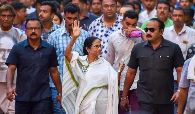 West Bengal Chief Minister and Trinamool Congress chief Mamata Banerjee in a protest rally against the clashes that broke out during BJP President Amit Shah’s election roadshow for Lok Sabha polls, in Kolkata.(PTI)