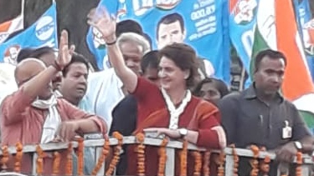 Congress general secretary Priyanka Gandhi Vadra took out a roadshow on Wednesday in Prime Minister Narendra Modi’s constituency Varanasi Wednesday afternoon in the last leg of the Lok Sabha election campaign. (Rajesh Kumar/HT photo) Congress general secretary Priyanka Gandhi Vadra took out a roadshow on Wednesday in Prime Minister Narendra Modi’s constituency Varanasi Wednesday afternoon in the last leg of the Lok Sabha election campaign. (Rajesh Kumar/HT photo)