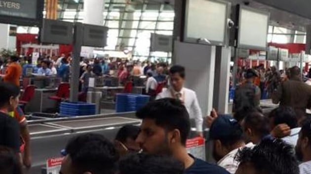 Pakistan on Wednesday decided not to lift its airspace ban for Indian flights till May 30, as Islamabad is awaiting the outcome of the Lok Sabha polls in India. (ANI) Pakistan on Wednesday decided not to lift its airspace ban for Indian flights till May 30, as Islamabad is awaiting the outcome of the Lok Sabha polls in India. (ANI)