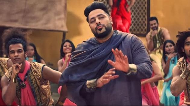 Badshah in the Sab Sahi Hai Bro music video.