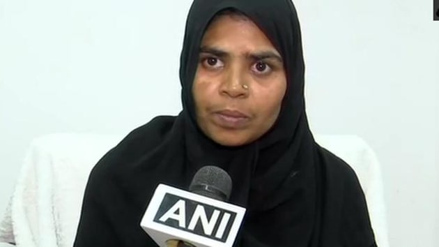 Kulsum Banu, who was trafficked to Oman on the pretext of a job, thanked External Affairs Ministers Sushma Swaraj for her help.(ANI) Kulsum Banu, who was trafficked to Oman on the pretext of a job, thanked External Affairs Ministers Sushma Swaraj for her help.(ANI)