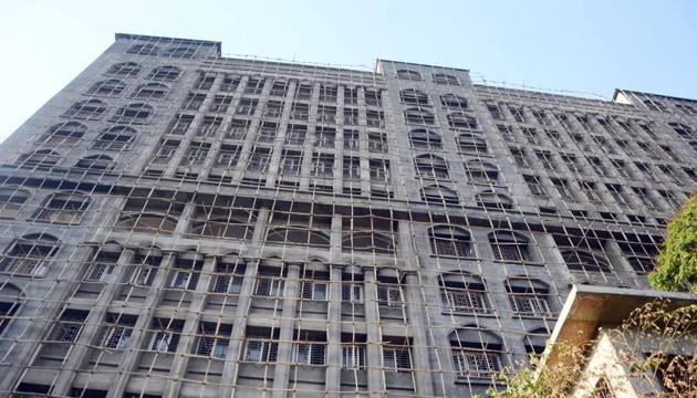 Currently, the Mumbai Metropolitan Region (MMR) sees a sale of almost 70,000 units annually, of which 18,000 units are sold in Mumbai region.(HT Photo)