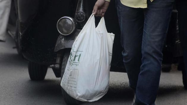 Little over a month left for the plastic ban implemention rule to complete one year on June 23, the Pune municipal corporation (PMC) has intensified the plastic ban enforcement activities in the city. (HT FILE) Little over a month left for the plastic ban implemention rule to complete one year on June 23, the Pune municipal corporation (PMC) has intensified the plastic ban enforcement activities in the city. (HT FILE)