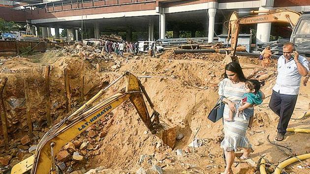 The dual access one-way underpass will begin near Springdales School on Benito Juarez Road and will pass under the South Campus Metro Station on the Ring Road(HTPhoto)