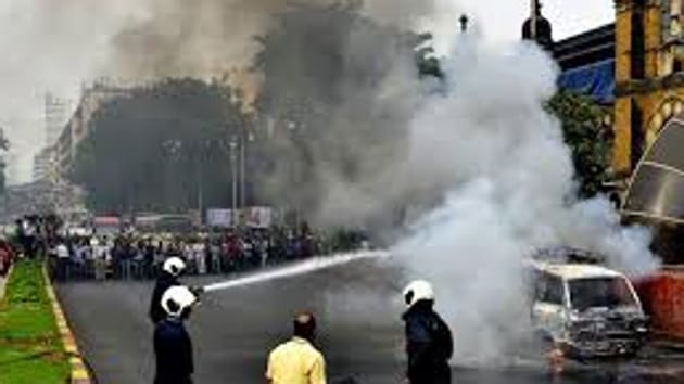 The bus was on its way to Nagari Nivara from Goregaon station when it caught fire.(HTPhotos)