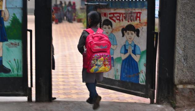 According to a DoE official, the directorate has audited the accounts of 236 private schools after receiving a request for fee hike.(Raj K Raj/HT FILE PHOTO) According to a DoE official, the directorate has audited the accounts of 236 private schools after receiving a request for fee hike.(Raj K Raj/HT FILE PHOTO)