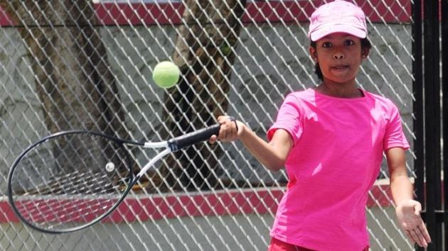Avipsha Dehury overcame S Prachi 6-5 (7-5) in the second round of the under-12 category.(HT PHOTO)