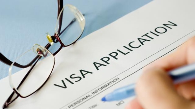 The new fees, which apply to F (academic) and M (non-academic, vocational) visa categories of students go into effect on June 24 , US citizenship and immigration services said. (HT Photo) The new fees, which apply to F (academic) and M (non-academic, vocational) visa categories of students go into effect on June 24 , US citizenship and immigration services said. (HT Photo)